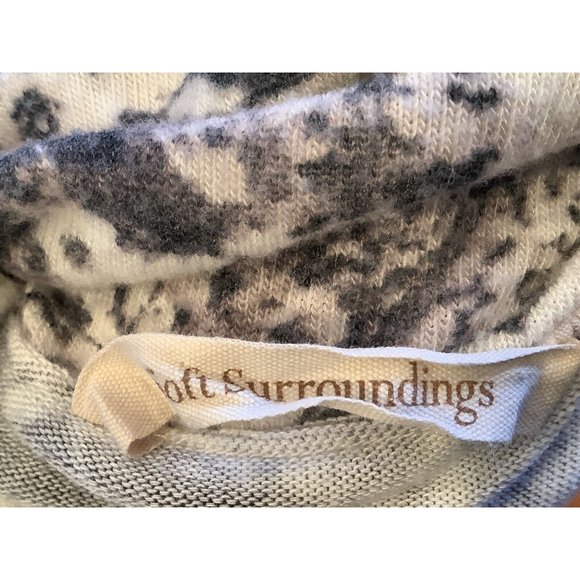 Soft Surroundings Joleigh Gray Floral Long Sleeve Cowl Neck Sweater Comfy Size L - Picture 7 of 9
